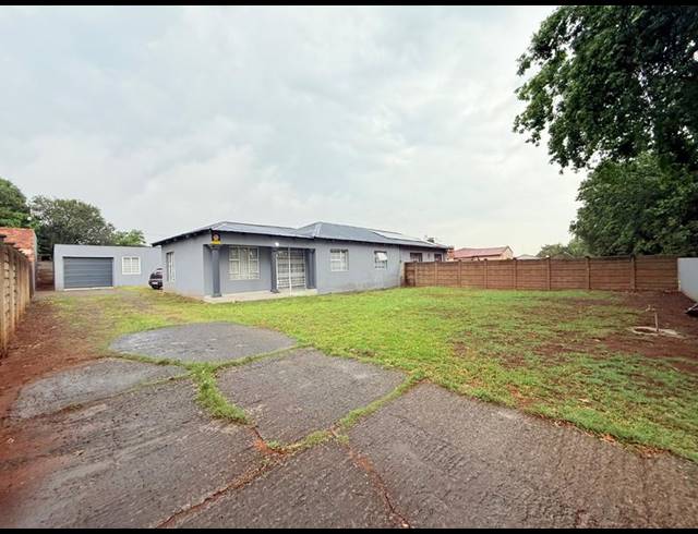 3 BEDROOM HOUSE FOR SALE IN VANDERBIJLPARK CW 6